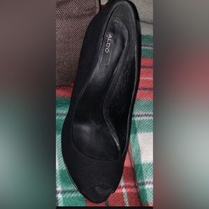 Aldo heels size 7.5 color black